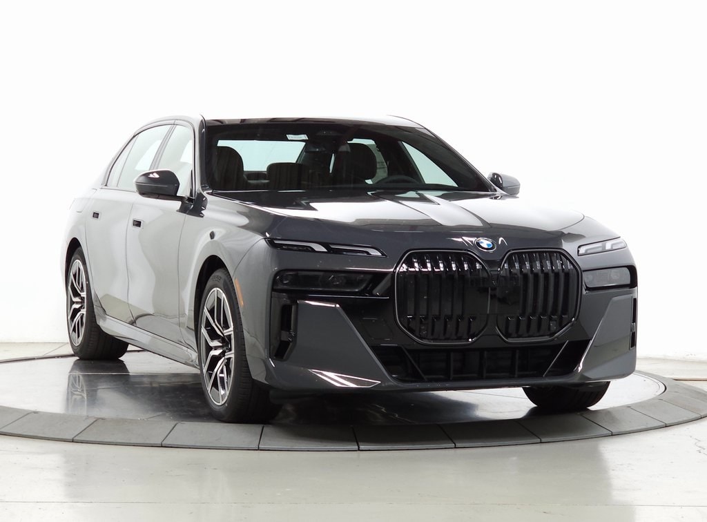New 2025 BMW 760i xDrive Sedan