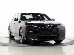 2026 BMW 740i xDrive Sedan