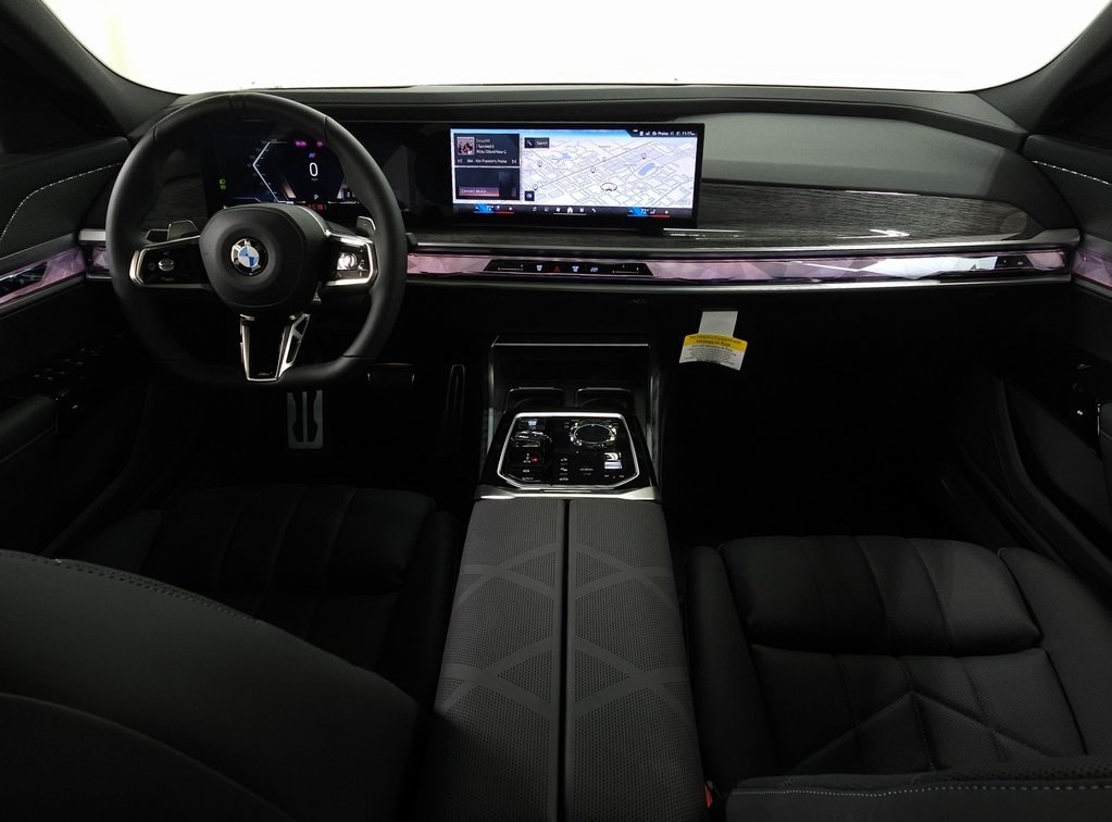 2024 BMW 760i xDrive 8