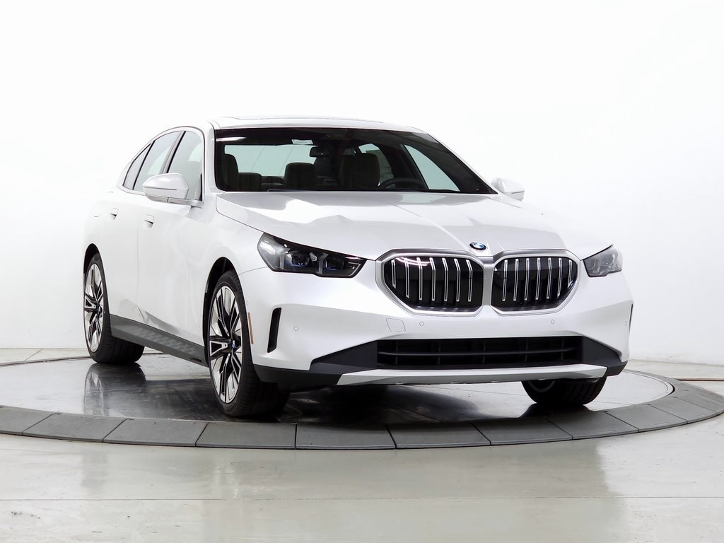 2026 BMW 5 Series 530i's photo