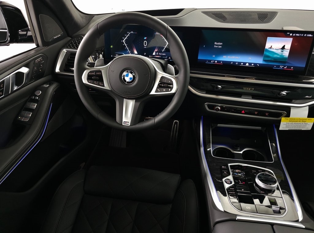 2025 BMW X7 xDrive40i 14