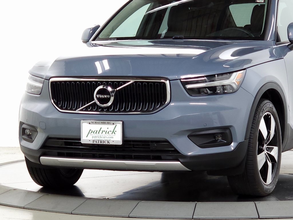 2021 Volvo XC40 Momentum 3