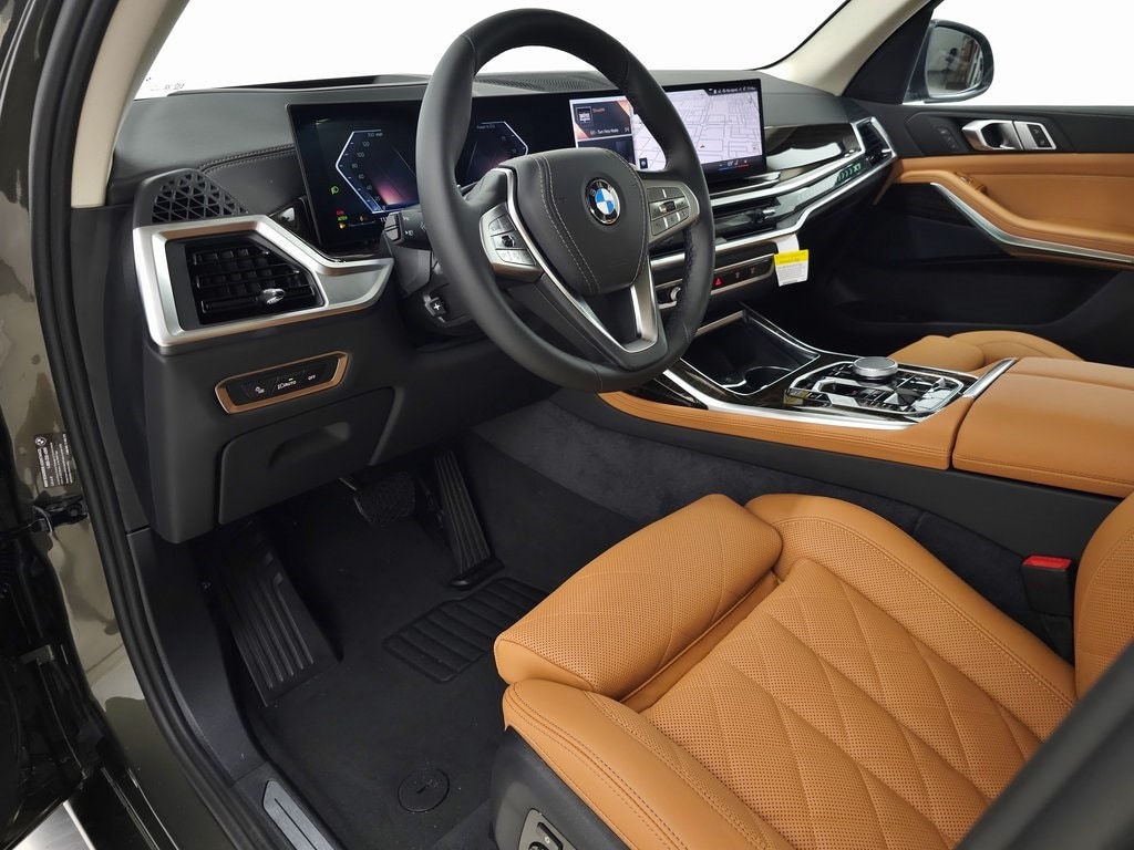 2025 BMW X7 xDrive40i 10