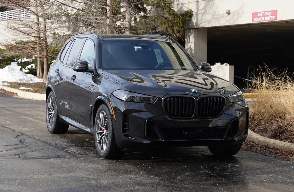 2026 BMW X5 50e's photo
