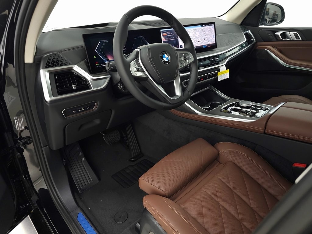 2025 BMW X7 xDrive40i 10