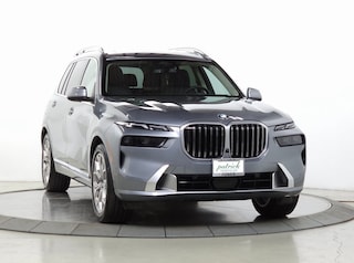Used 2025 BMW X7 xDrive40i SUV for sale near Naperville, Hoffman Estates & Aurora IL