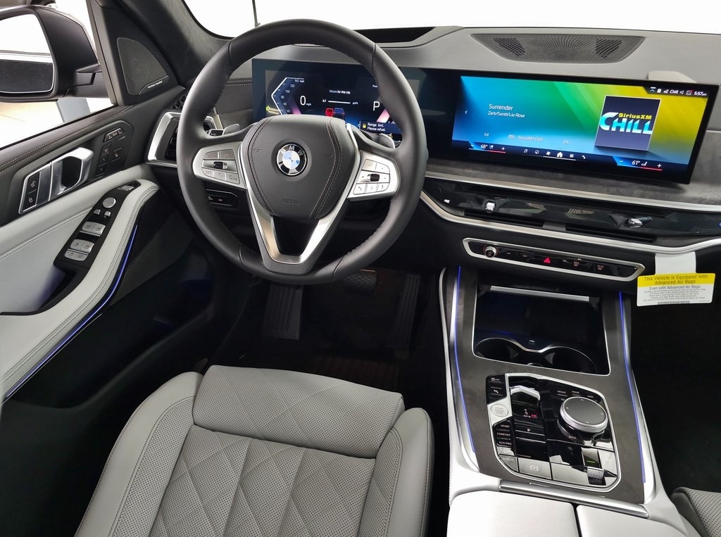 2025 BMW X7 xDrive40i 14