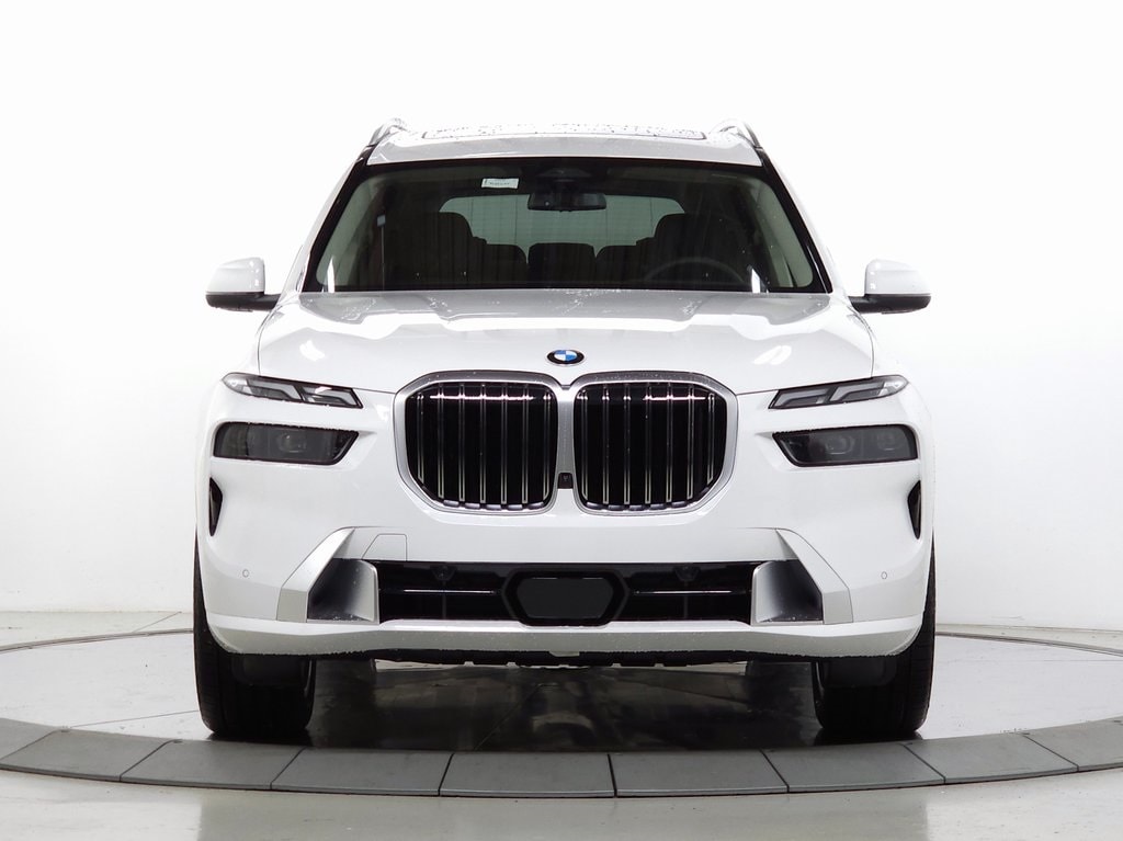 2025 BMW X7 xDrive40i 2