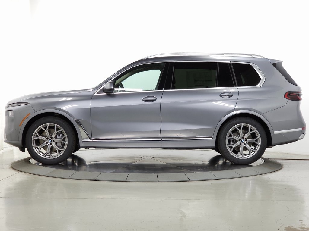 2025 BMW X7 xDrive40i 4