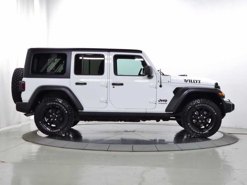 2020 Jeep Wrangler Unlimited Willys 12