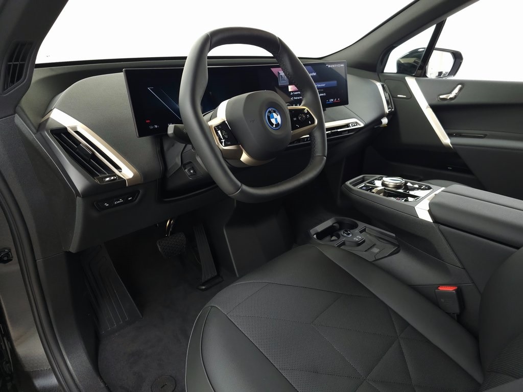 2025 BMW iX xDrive50 13