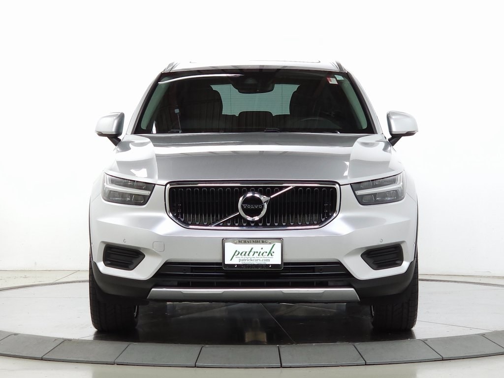 Used 2019 Volvo XC40 Momentum SUV