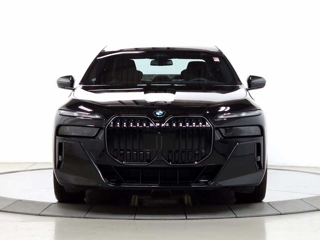 Used 2025 BMW 7 Series 760i with VIN WBA33EJ0XSCT26371 for sale in Schaumburg, IL