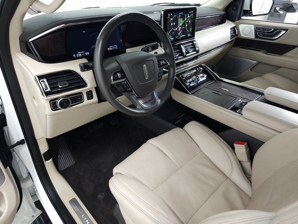 2021 Lincoln Navigator Reserve Luxury Package 19