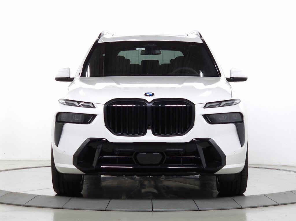 2025 BMW X7 xDrive40i M Sport 2