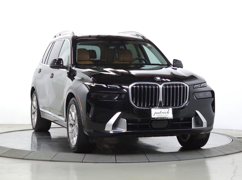 2025 BMW X7 xDrive40i's photo