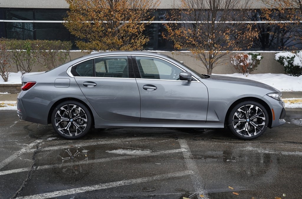 New 2026 BMW 330i xDrive Sedan