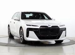 2026 BMW 750e xDrive Sedan