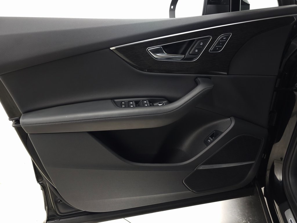 2022 Audi Q7 55 Prestige quattro 13