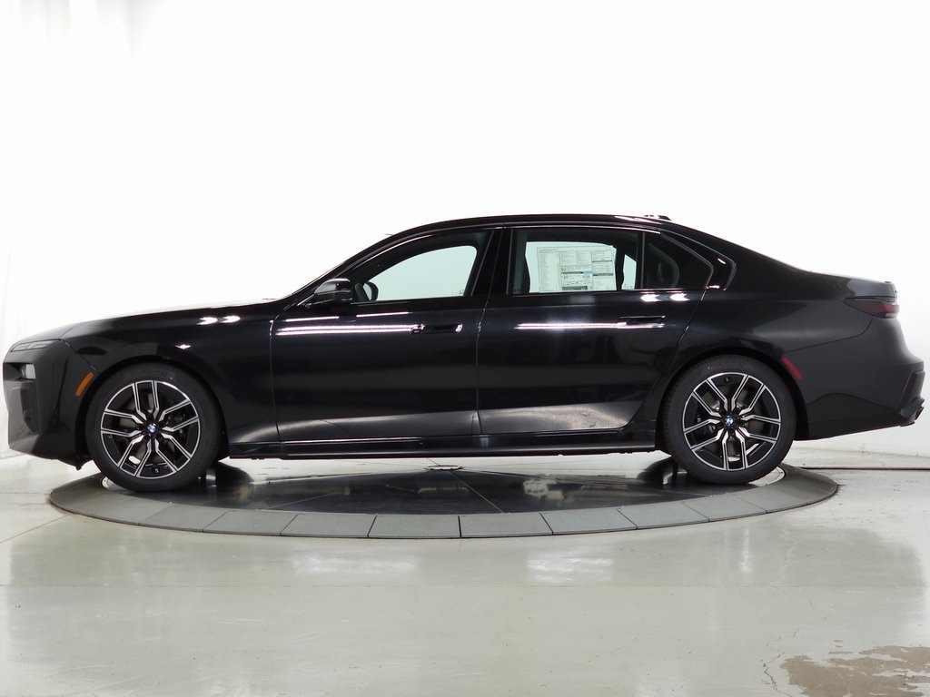 2024 BMW 760i xDrive 4