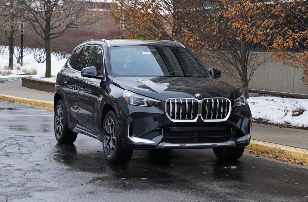 2026 BMW X1 28i's photo