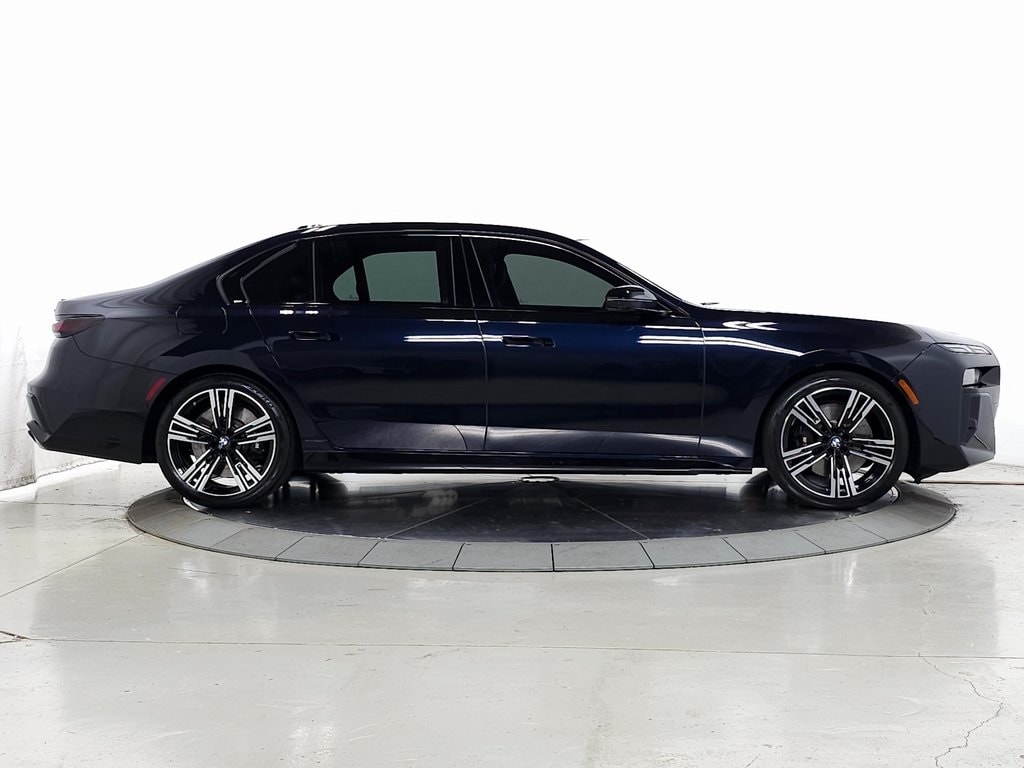 2023 BMW 7 Series 760i xDrive 11