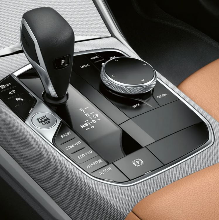 2022-bmw-2-series-shifter-knob.JPG
