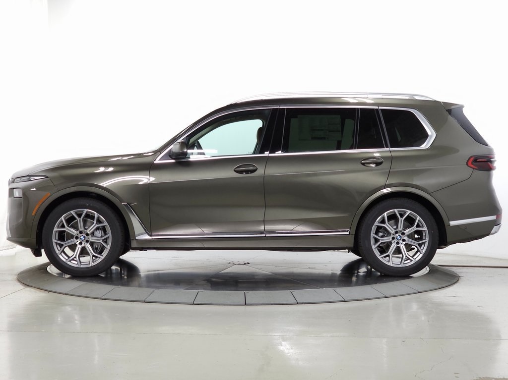 2025 BMW X7 xDrive40i 4