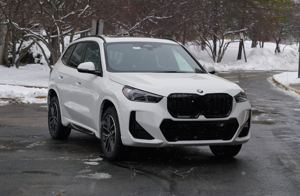 2026 BMW X1 28i's photo