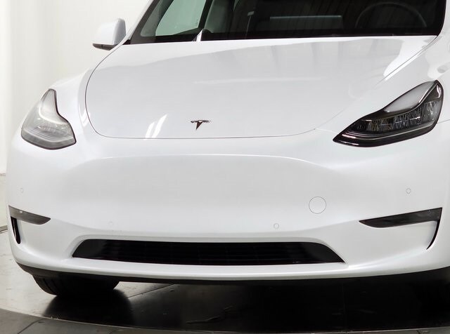 2022 Tesla Model Y Long Range photo 3