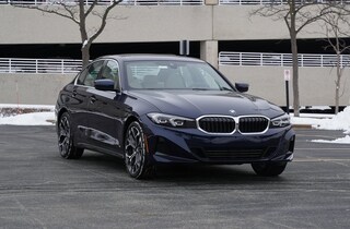 Used 2026 BMW 330i xDrive Sedan for sale near Naperville, Hoffman Estates & Aurora IL