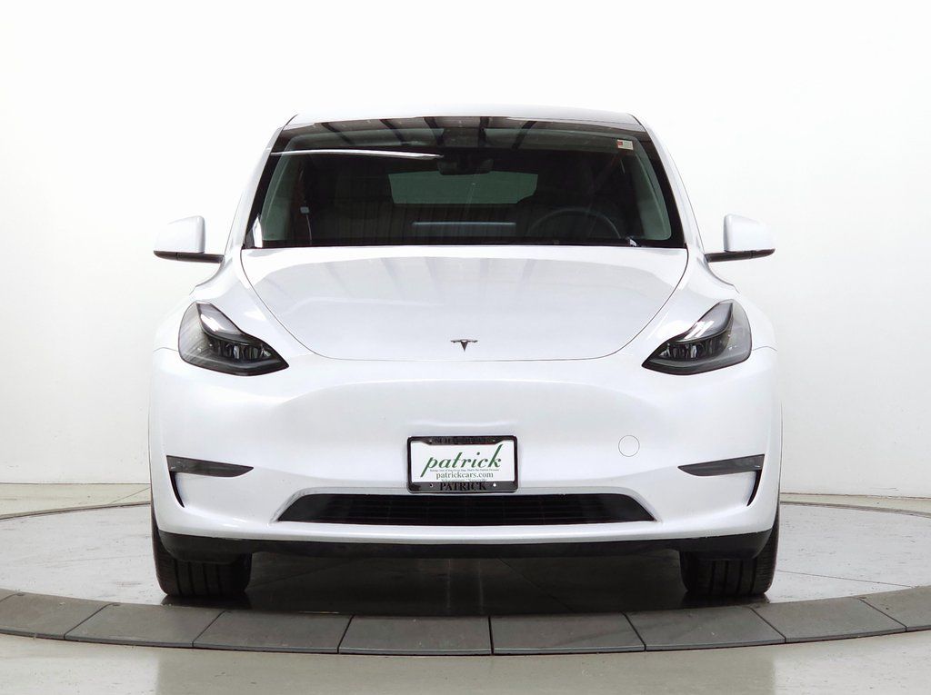 Used 2024 Tesla Model Y Long Range with VIN 7SAYGDEE8RA286401 for sale in Schaumburg, IL