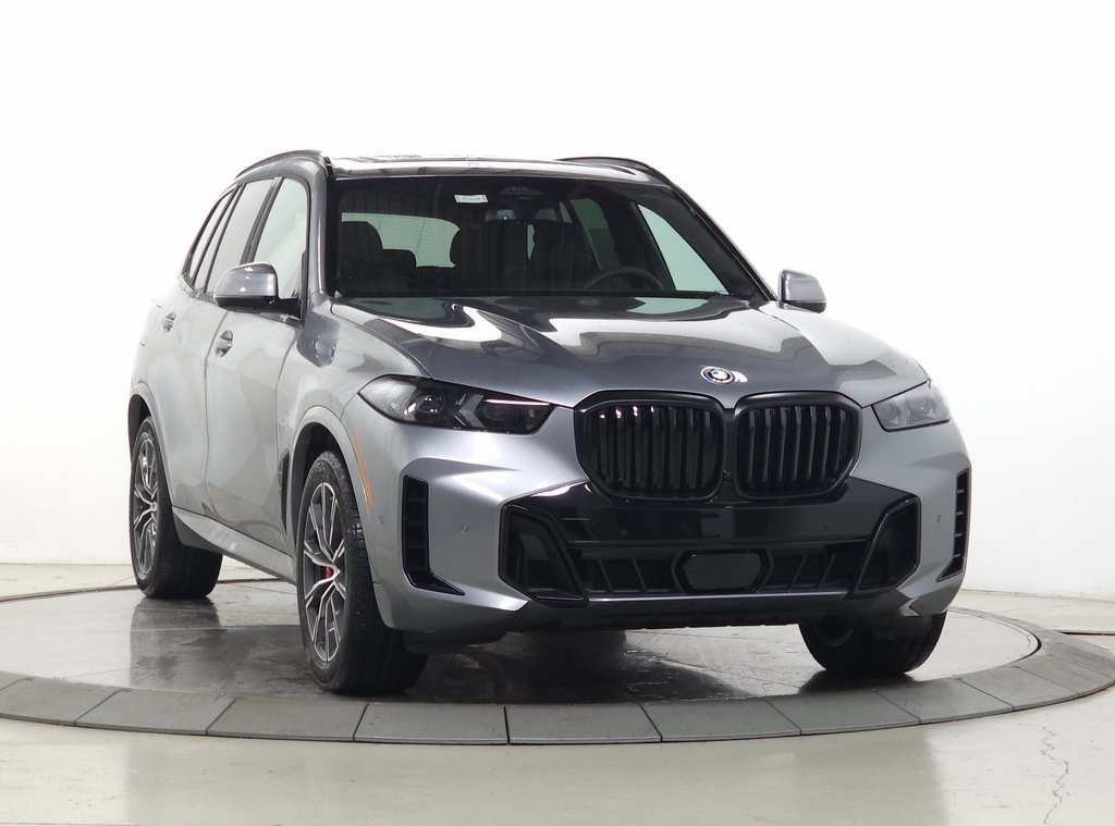 2026 BMW X5 50e's photo