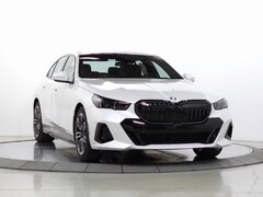 2026 BMW 550e xDrive Sedan