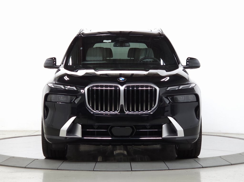 2025 BMW X7 xDrive40i 2