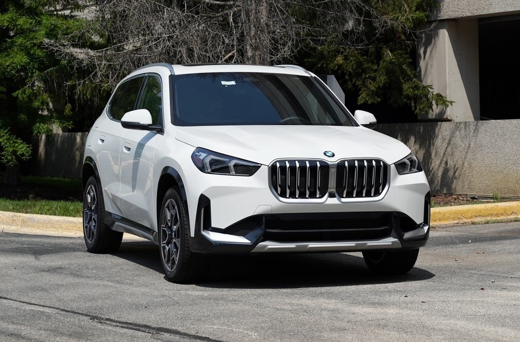 2026 BMW X1 28i's photo