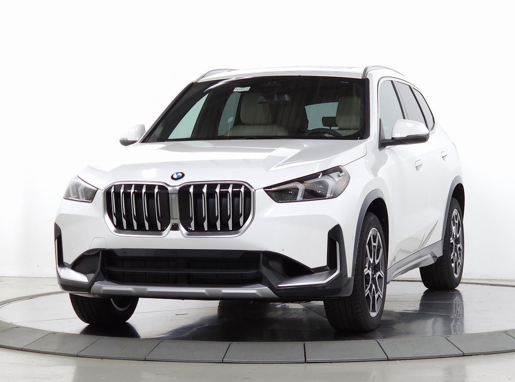 2025 BMW X1 xDrive28i 3