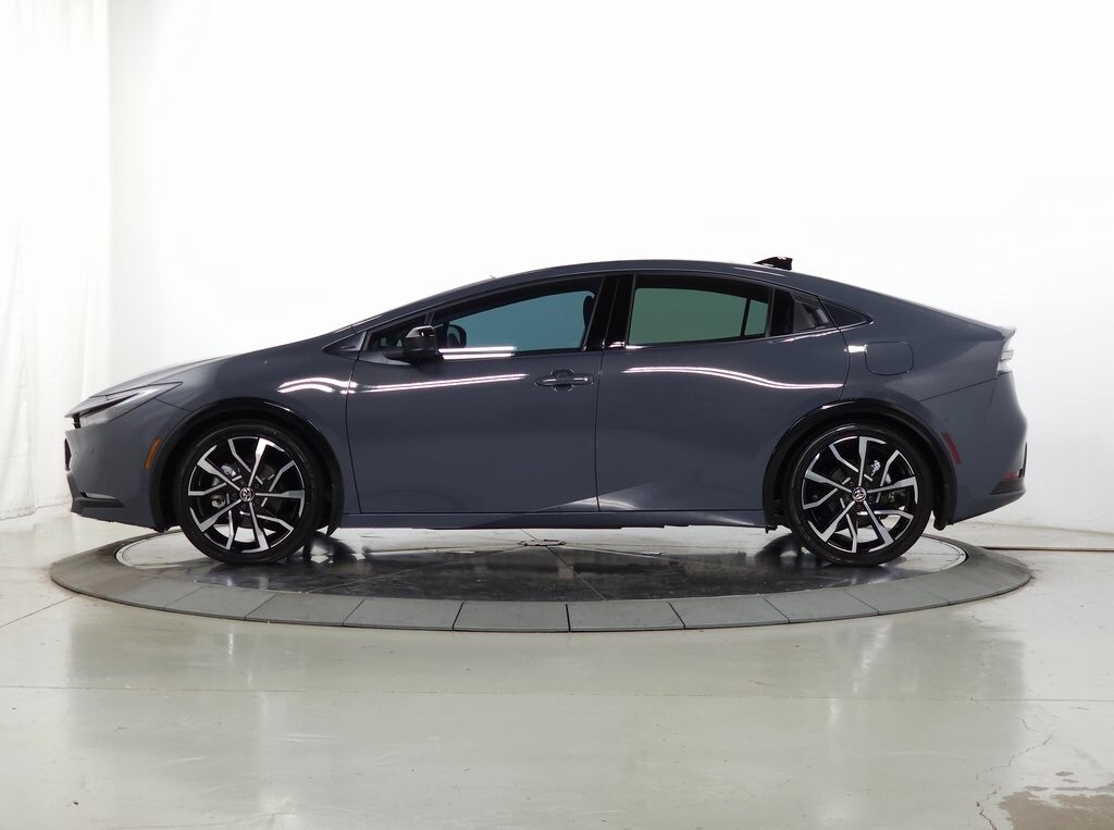 2024 Toyota Prius Prime XSE Premium Advanced photo 4