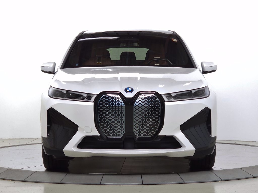 Certified 2024 BMW iX Base with VIN WB533CF04RCN37054 for sale in Schaumburg, IL