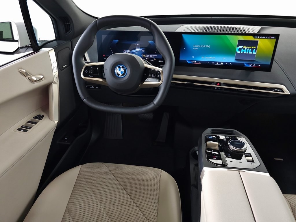 2025 BMW iX xDrive50 14