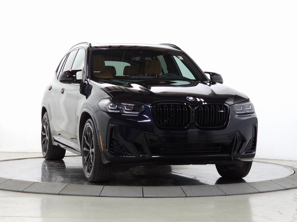 2022 BMW X3 40i's photo