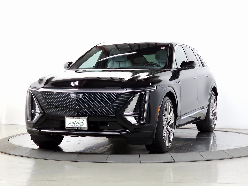 2023 Cadillac Lyriq Luxury photo 3