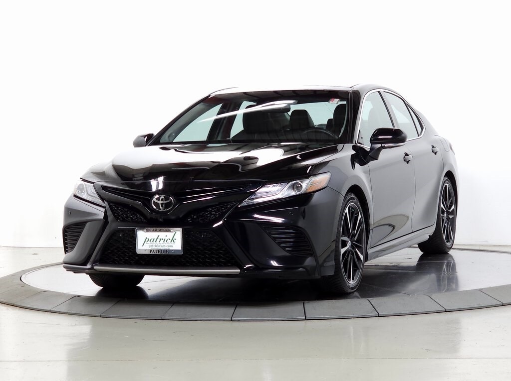 2018 Toyota Camry XSE V6 photo 3