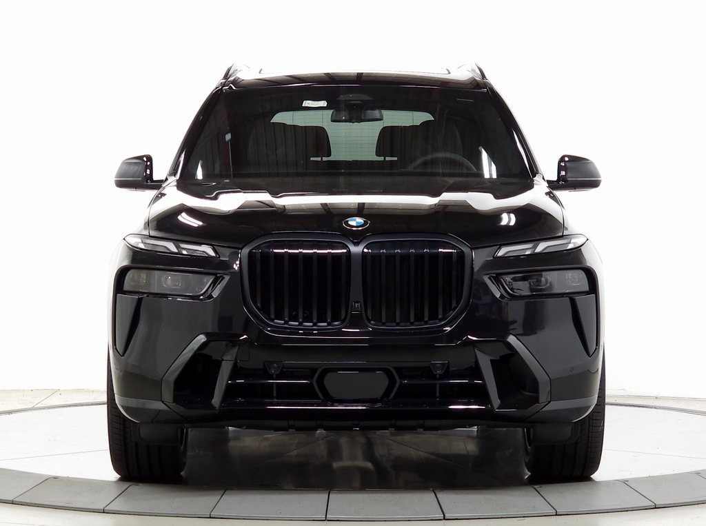 2025 BMW X7 xDrive40i 2