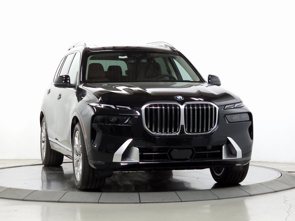 2026 BMW X7 40i's photo