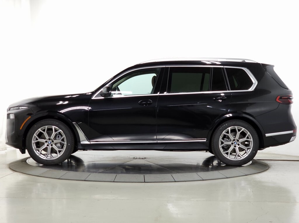 New 2026 BMW X7 xDrive40i SUV