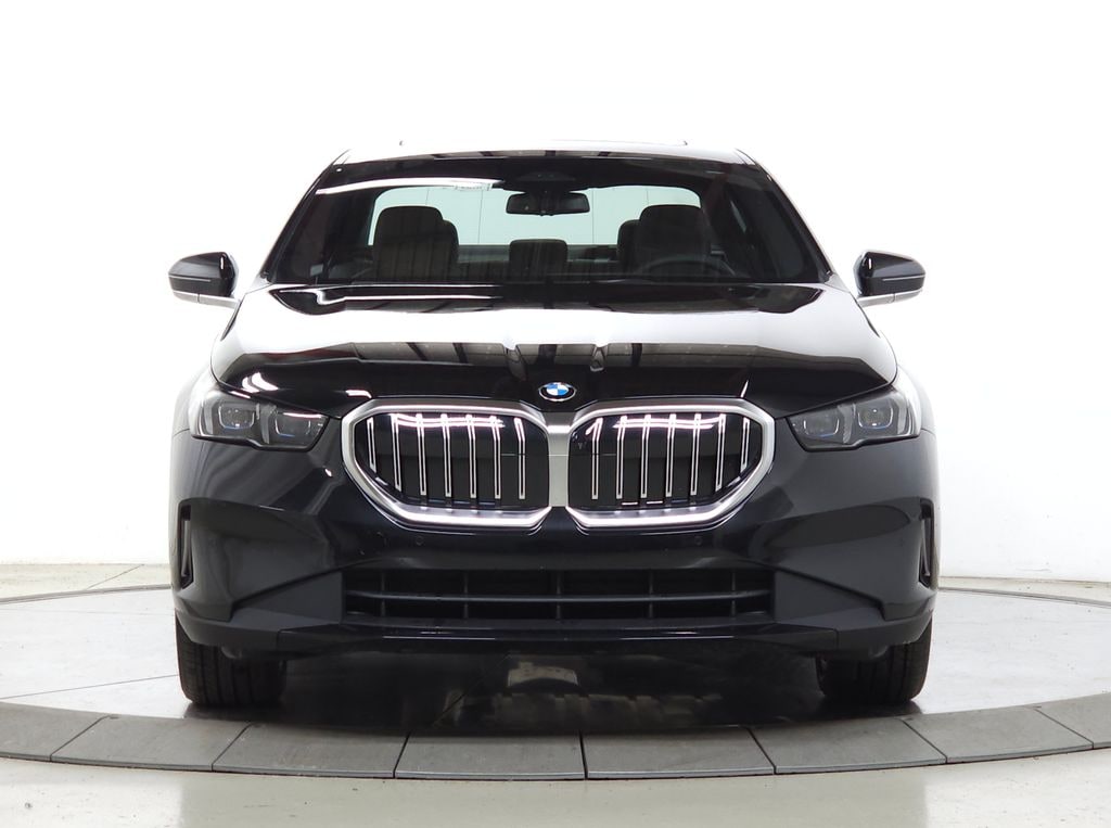 New 2026 BMW 530i xDrive Sedan