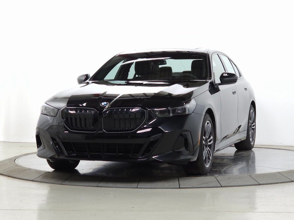 New 2026 BMW 530i xDrive Sedan