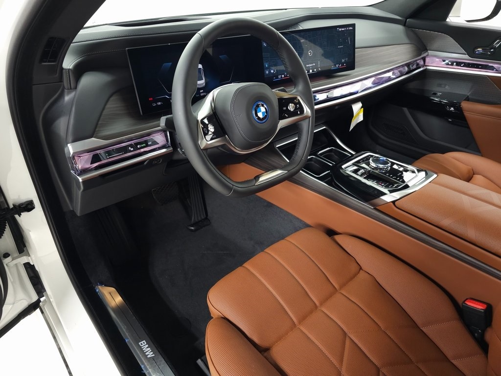 2024 BMW i7 xDrive60 14