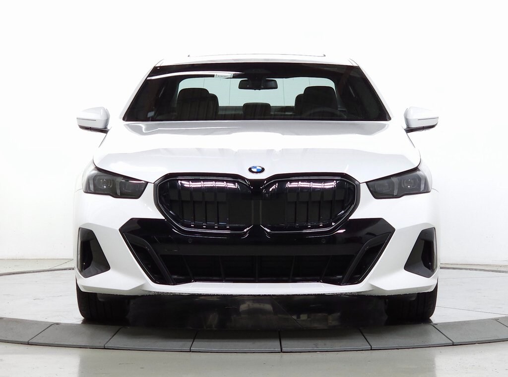 2026 Bmw 530i xDrive photo 2